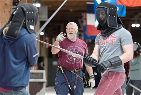 New San Jose swordfighting school promises your own personal ‘Game of Thrones’